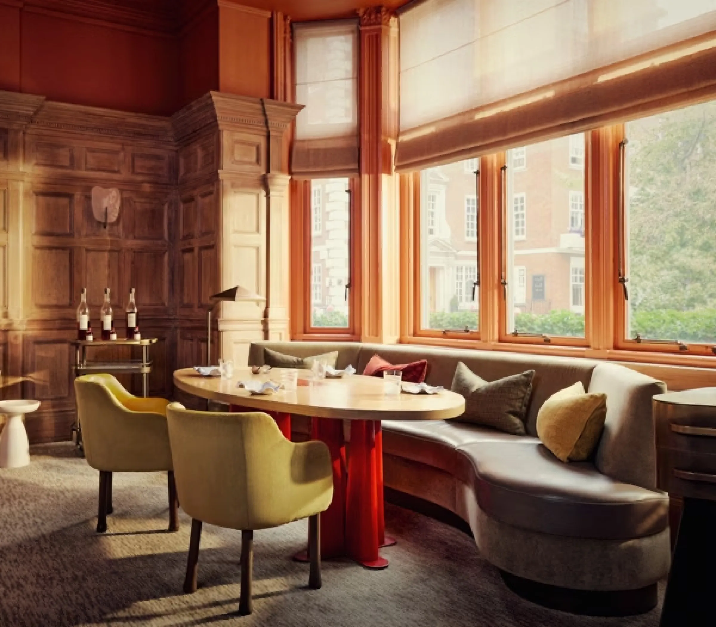 Hélène Darroze at The Connaught dining room